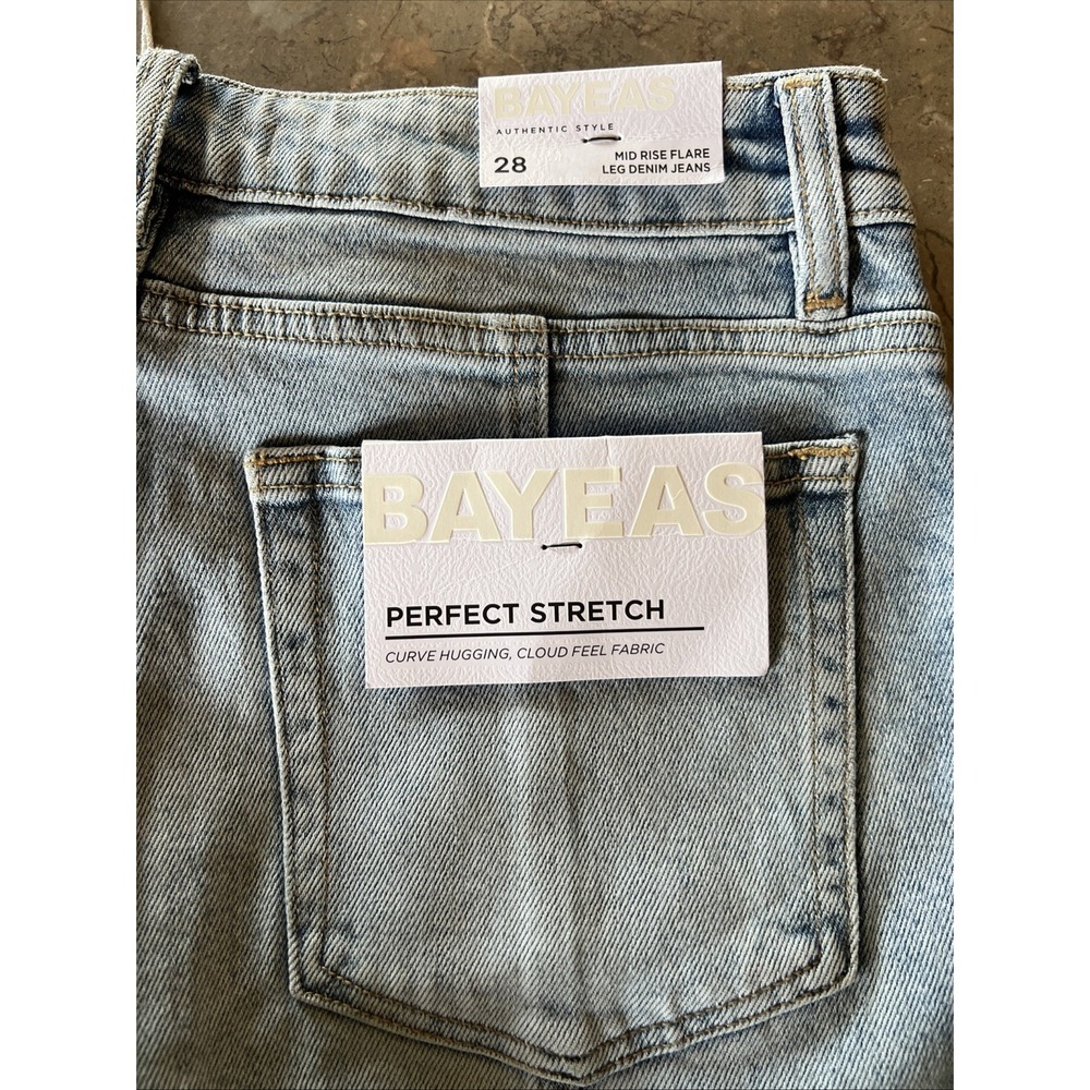 Bayeas women's Mid Rise Wide 28 Jeans Rhinestones On Pockets Light Wash - Picture 4 of 8